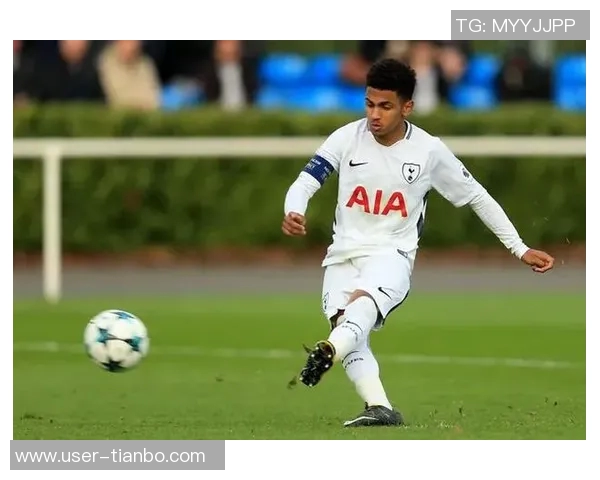 曼城年轻中场杰登赫斯基租借加盟谢周三成功体检即将披上新战袍